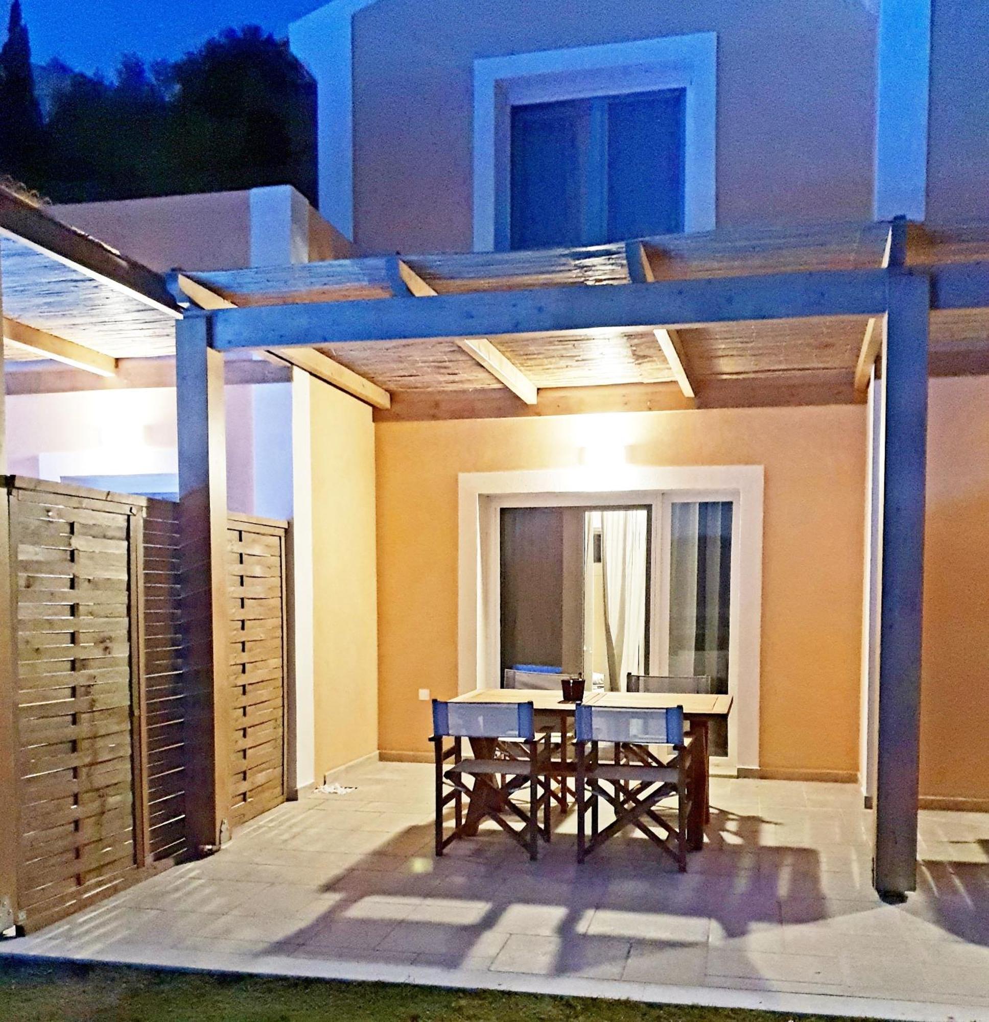 Reiki Apartments Ereikoussa Exterior foto